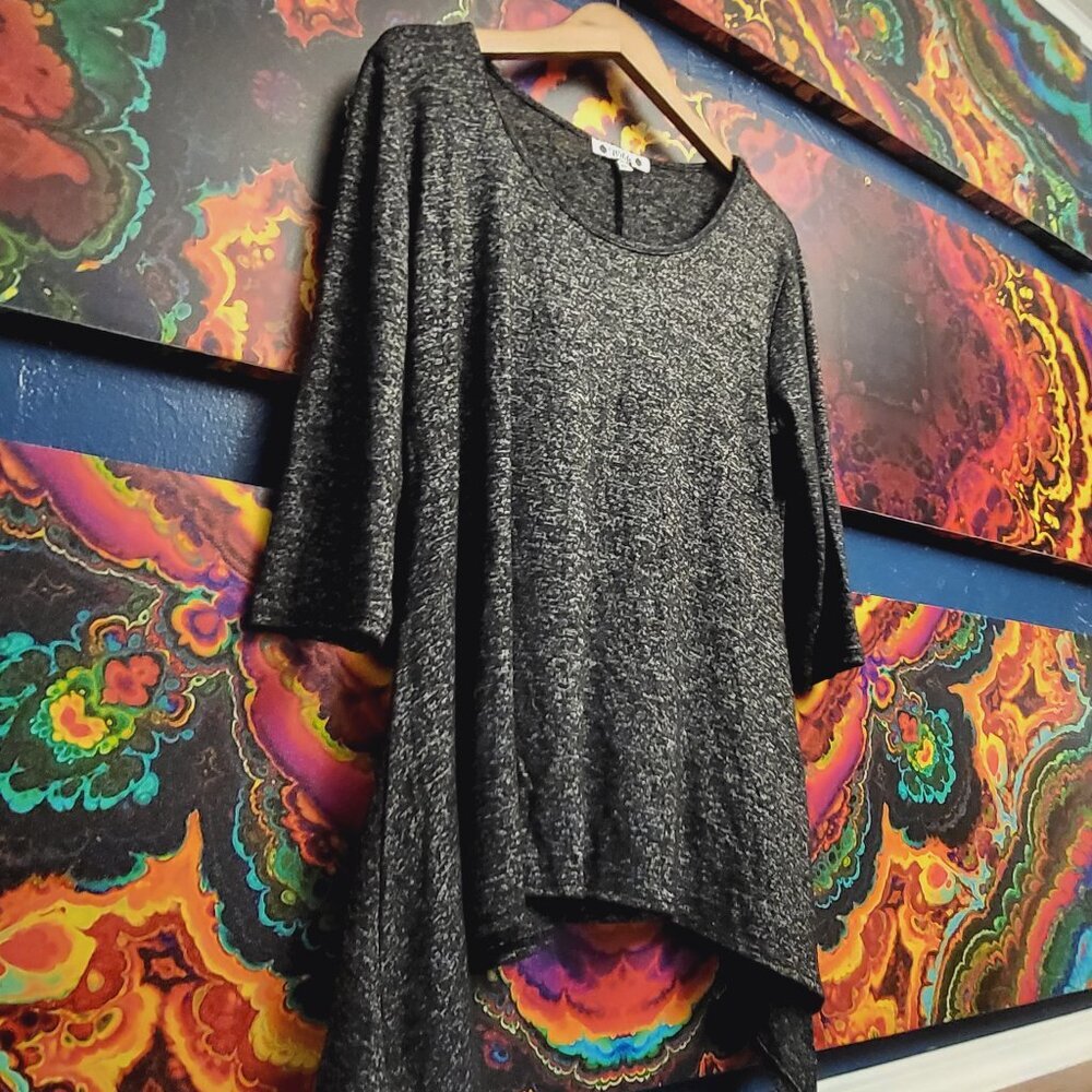 Wilde ~ Sz XL ~ Long Sleeve Shirt ~ New Condition